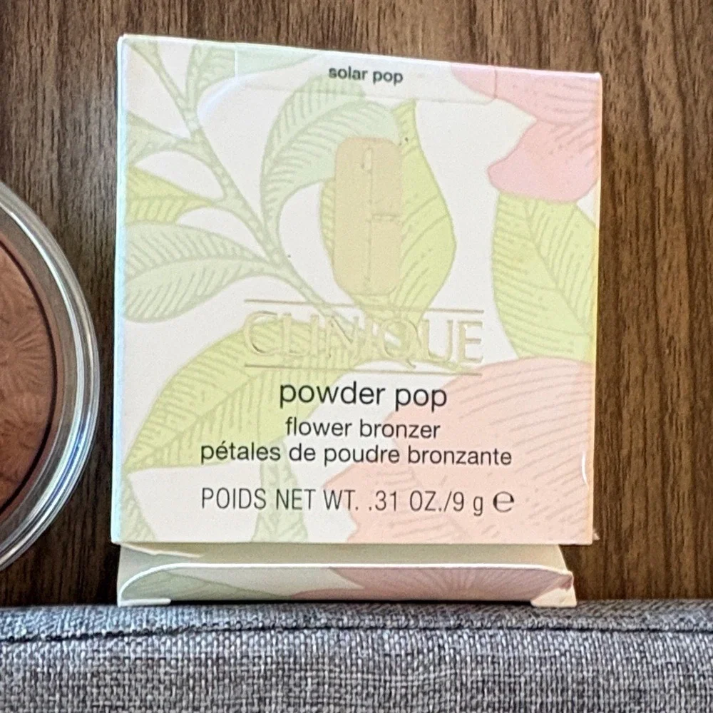 BRAND NEW Clinique Solar Pop Illuminating Bronzer Contour Blush Powder‎ Pressed